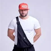 Alex P.
